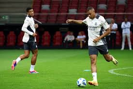 脚直塞撕破 脚直塞撕破